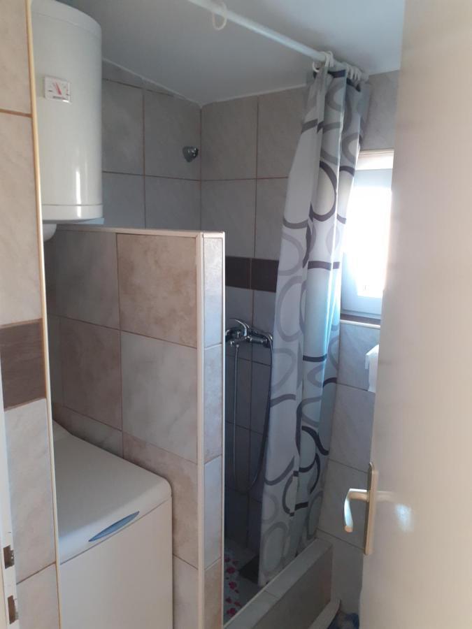 Apartman Vir-Miljkovica Zewnętrze zdjęcie