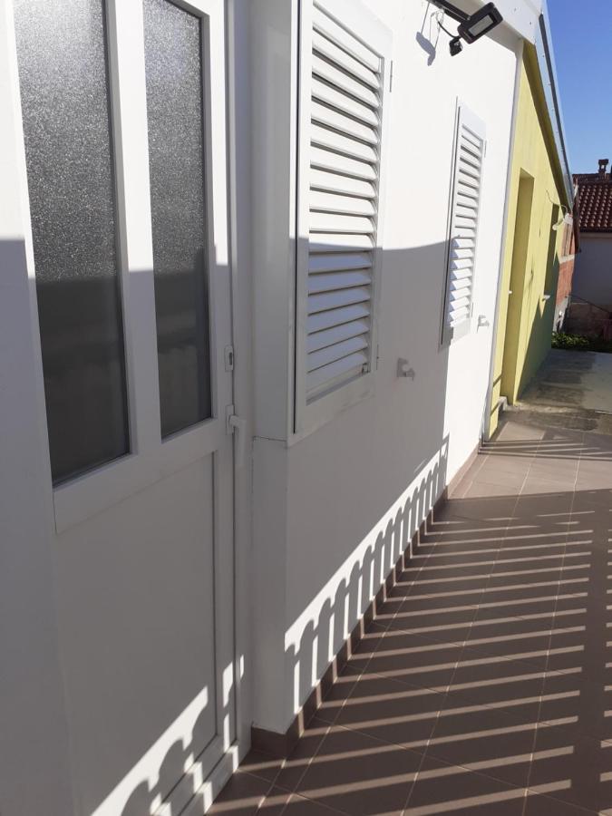 Apartman Vir-Miljkovica Zewnętrze zdjęcie