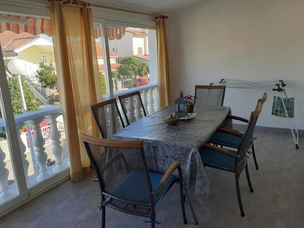 Apartman Vir-Miljkovica Zewnętrze zdjęcie